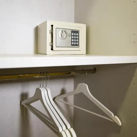 Cammaroomi 3* Neapol